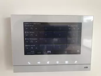 Hlavní ovládací panel free home