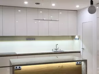 Vypínače LevitM v moderní kuchyni